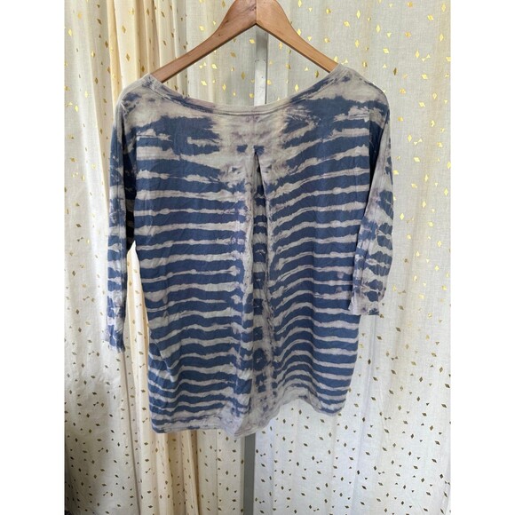 Volcom 100% Cotton Blue Tie Dye Round Neck Back Pleated Slit High-Low Shirt XS - Picture 5 of 6